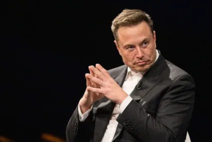 Elon Musk vai transferir a sede do X e da SpaceX - Divulgação