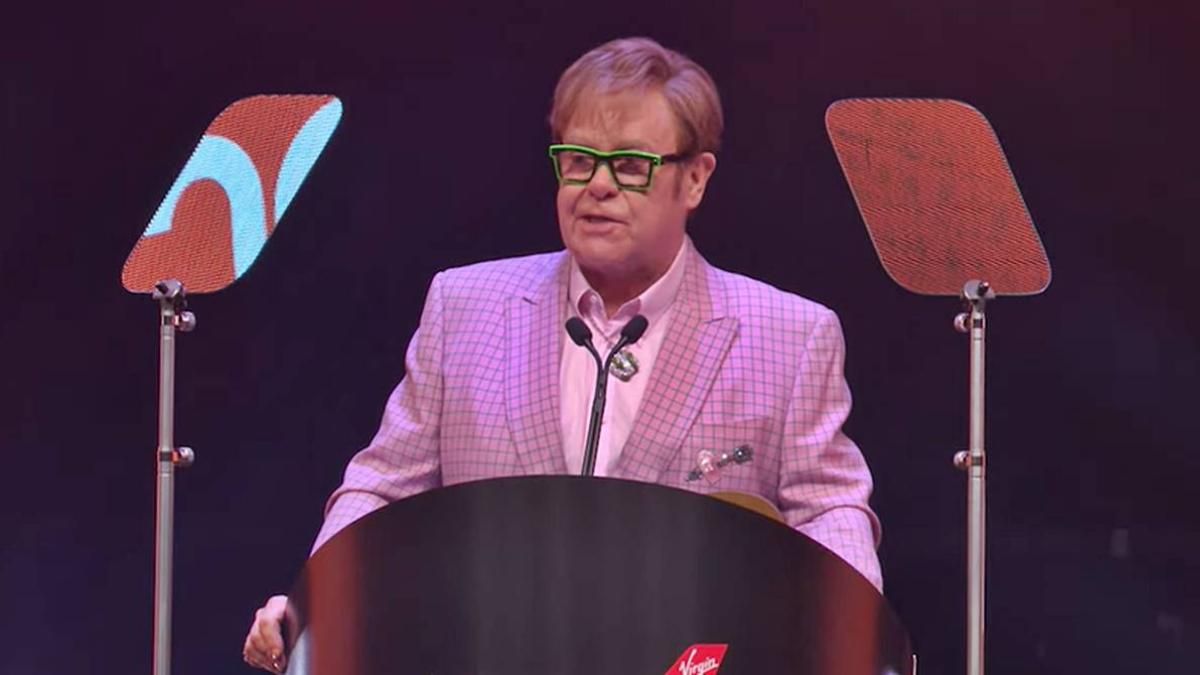 Elton John na cerimônia do Attitude Awards 2024 - Reprodução/Instagram