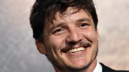 Grindr Pedro Pascal