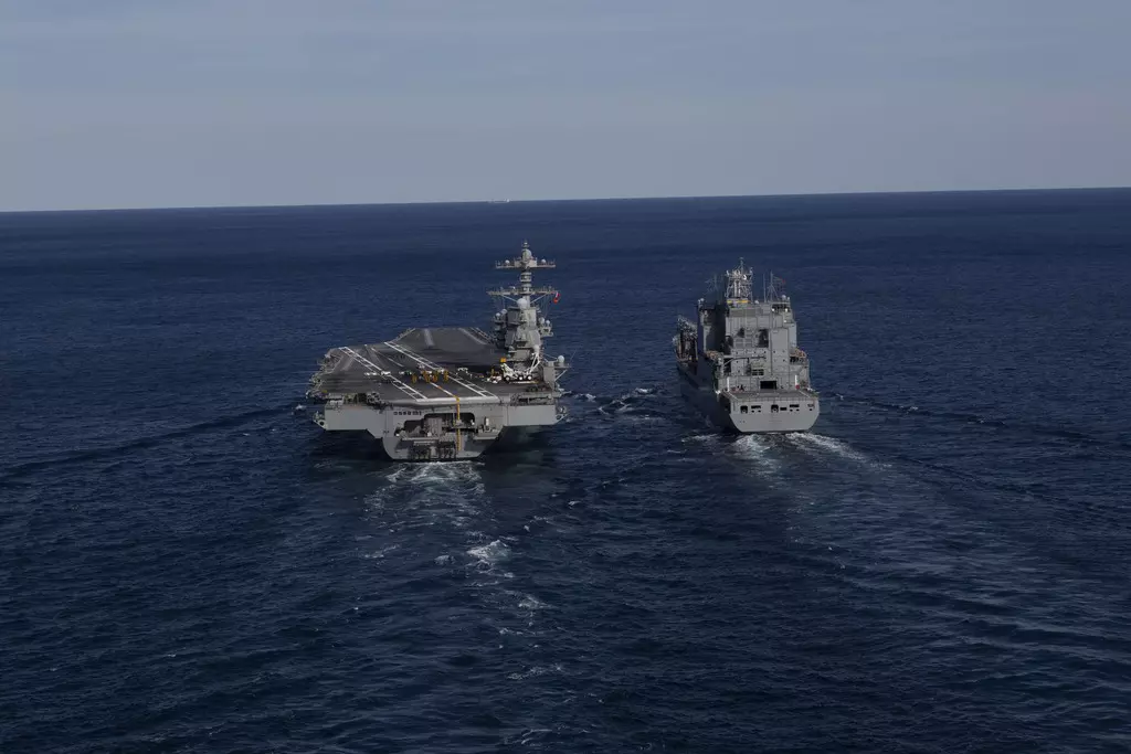 Navio de reabastecimento de óleo USNS Harvey Milk 