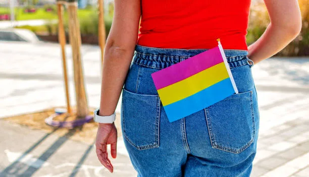 Pansexualidade: entenda o que é a orientação além do gênero