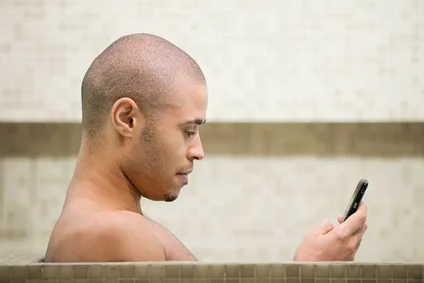 Festa LGBT em São Paulo promove concurso de nudes com prêmio de R$ 1 mil
