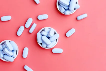 Infectologista revela desafios na prevenção do HIV entre jovens no Brasil: "Conservadorismo"