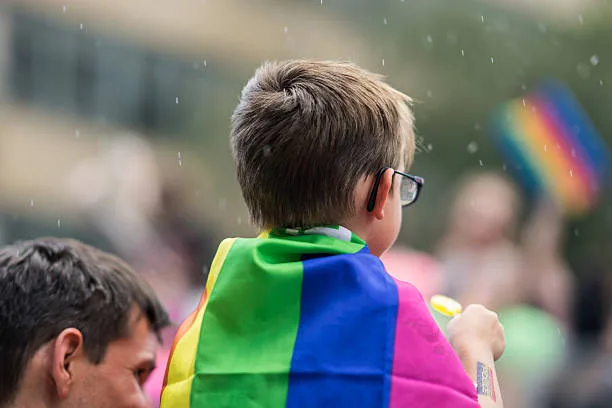 STF analisa possível anulação de lei que proíbe crianças em eventos LGBT