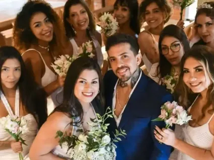 Influenciador anuncia venda de cama de 6 metros após divórcio e fim do poliamor