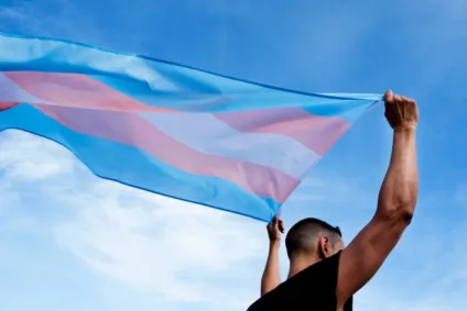 Cuiabá sanciona lei que limita participação de atletas trans em competições