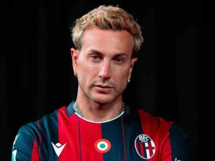 Ex-jogador do Juventus critica homofobia e relembra ofensas por usar saia: "E se eu fosse?"