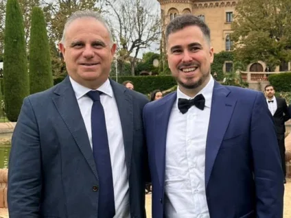 Casal gay terá cinco cães como testemunhas em casamento histórico na Argentina