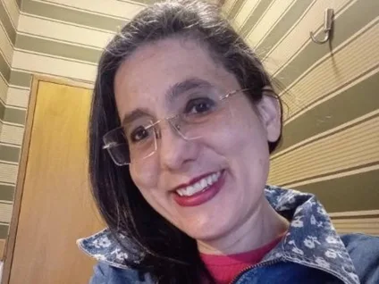 Virgem, mulher de 51 anos se identifica como assexual após sofrer bullying na adolescência