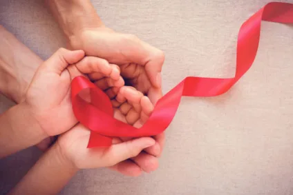 HIV ainda atinge 1,4 milhão de crianças no mundo, alerta ONU