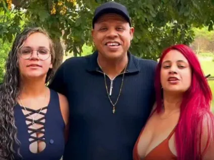 Trisal surpreende ao confessar como funciona relação e nega traição: "Fazemos tudo juntos"