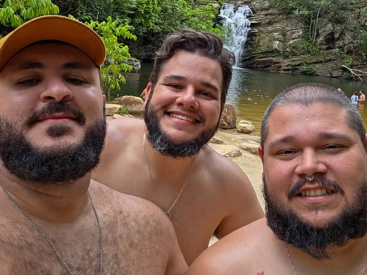 Trisal tem união estável reconhecida pela Justiça em Goiás após seis anos