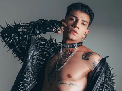 SUBMUNDO: S4TAN cria jornada mitológica em seu álbum de estreia e eleva cena queer-underground