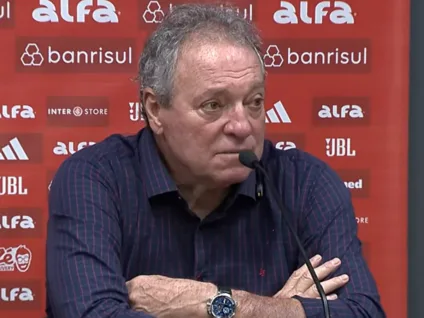 Técnico do Internacional se defende de acusação de homofobia: "Quem perde um filho não é homofóbico"