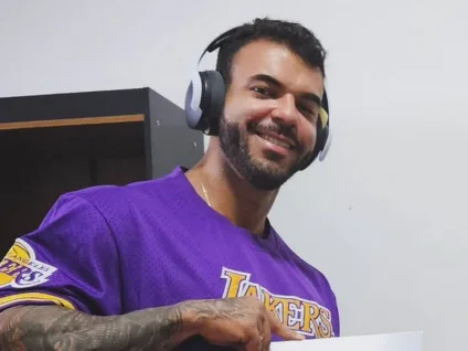 Streamer afirma que pessoas trans possuem tendências a serem pedófilas: 