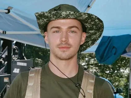 Miles Haize ironiza ataques do governo Trump após cancelamento de Boots