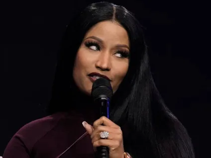 Petições crescem pela deportação de Nicki Minaj após declarar apoio a Trump