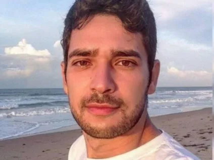 Professor é atraído para emboscada e assassinado após encontro marcado no Grindr