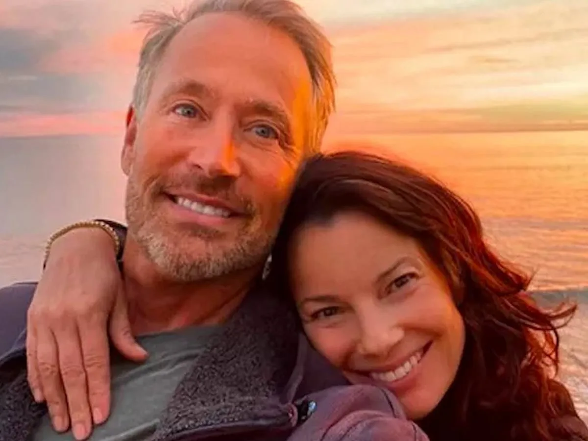 Atriz diz que ex-marido gay “atrapalha” sua vida amorosa e explica motivo