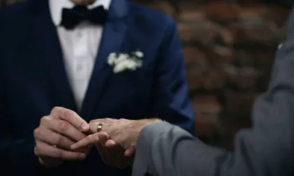 Tribunal de Goiás abre inscrições para casamento comunitário LGBT+ gratuito