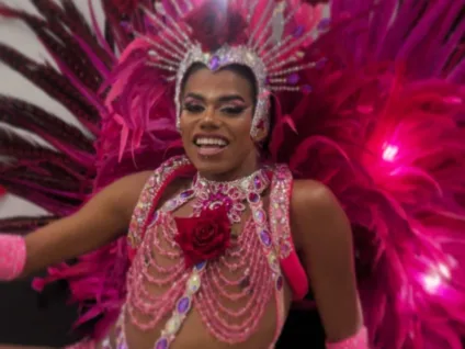 Representante não-binário da corte LGBT+ denuncia discriminação no Carnaval do Rio