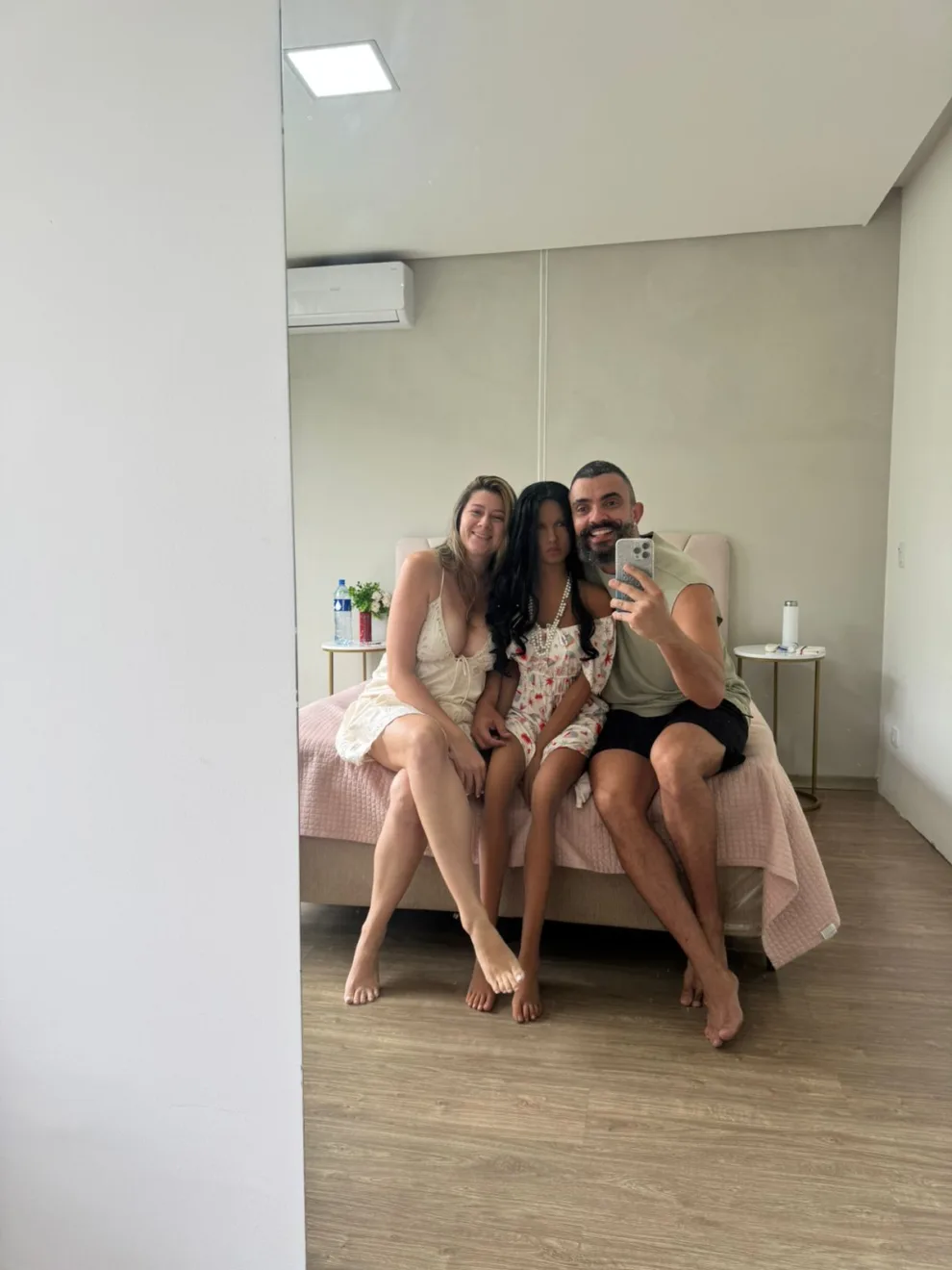 Vagner Macedo, Kathleen e Bella Mantovani