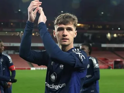 Jogador do Manchester United pede desculpas após punição por comentário homofóbico em partida