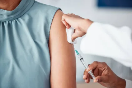 Medicamento inovador contra HIV enfrenta dificuldades para entrar no SUS