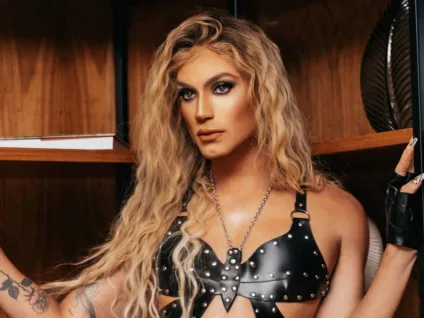 Aretuza Lovi celebra 14 anos de carreira e relembra trajetória: 