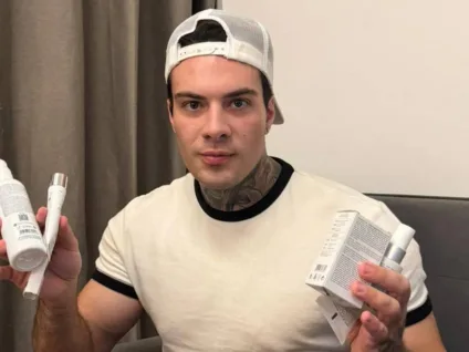 Rafa Marttinz revela que já teve sexualidade questionada por gastar R$ 50 mil com skincare