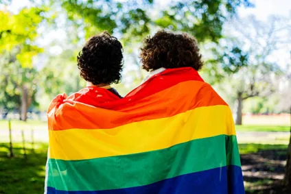 Grindr revela destinos mais populares entre usuários gays em viagens pelo mundo