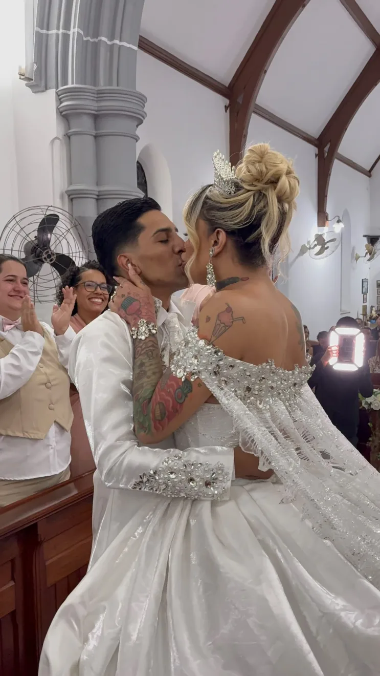 Jessica Close e Vinicius Menezes