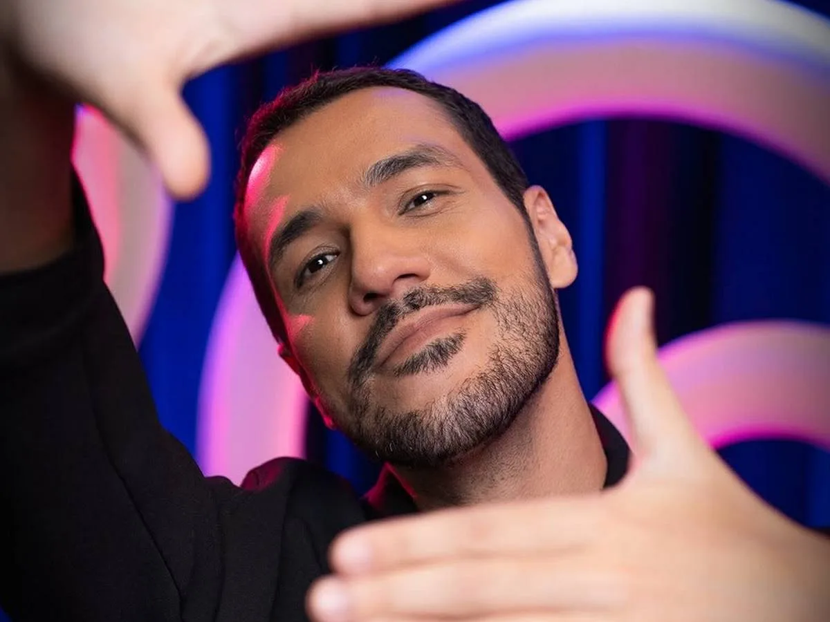 Fundador da DiaTV fala sobre criação de programa de esporte na Copa do Mundo: "Foi através do futebol que sofri homofobia"