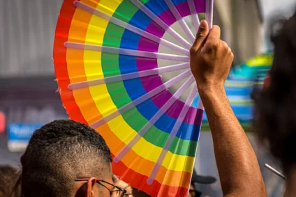 Como funciona a lei de Sorocaba que proíbe crianças e adolescentes na Parada LGBT+