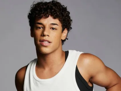 Diego Lira expõe ataques racistas e homofóbicos após virar galã de Quinze Dias: 
