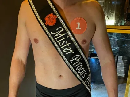 Mister Pirocas 2026: empresário catarinense vence e pede sigilo por conta de sócios conservadores