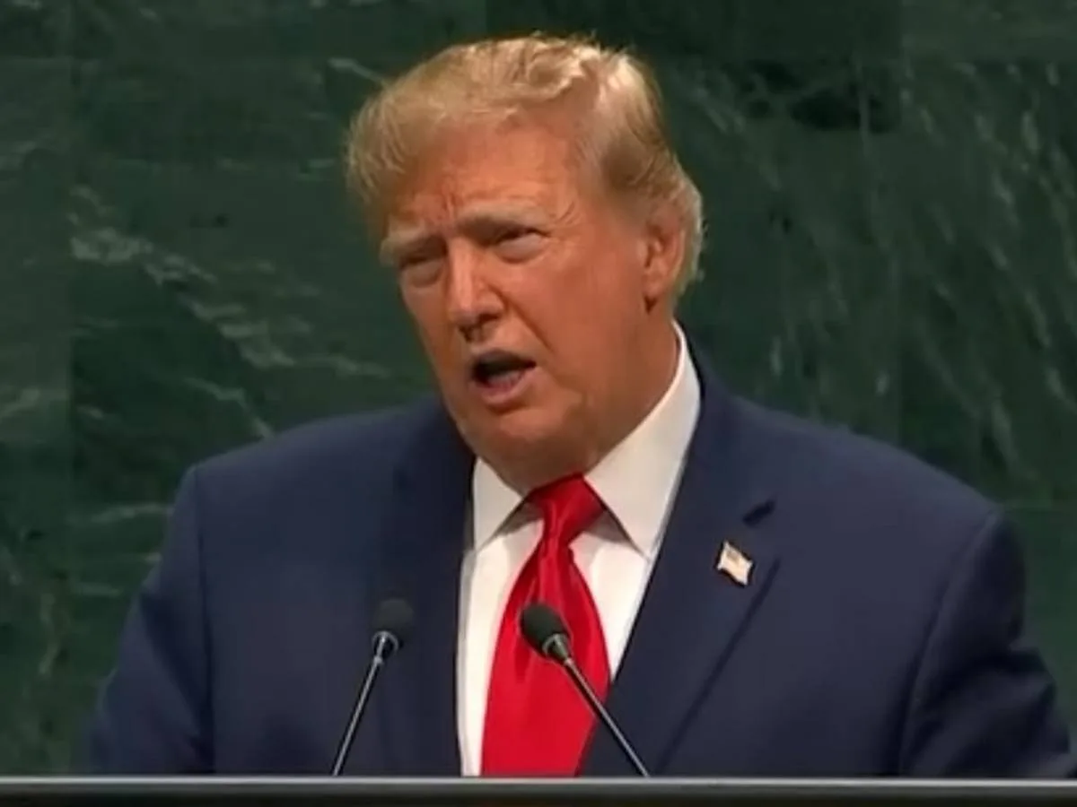 Trump volta a atacar direitos de pessoas trans durante discurso na ONU: "É inaceitável"