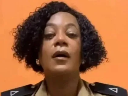 Quem é Juliana Vittoria, primeira mulher trans da PM de Minas Gerais que se aposentou após 31 anos