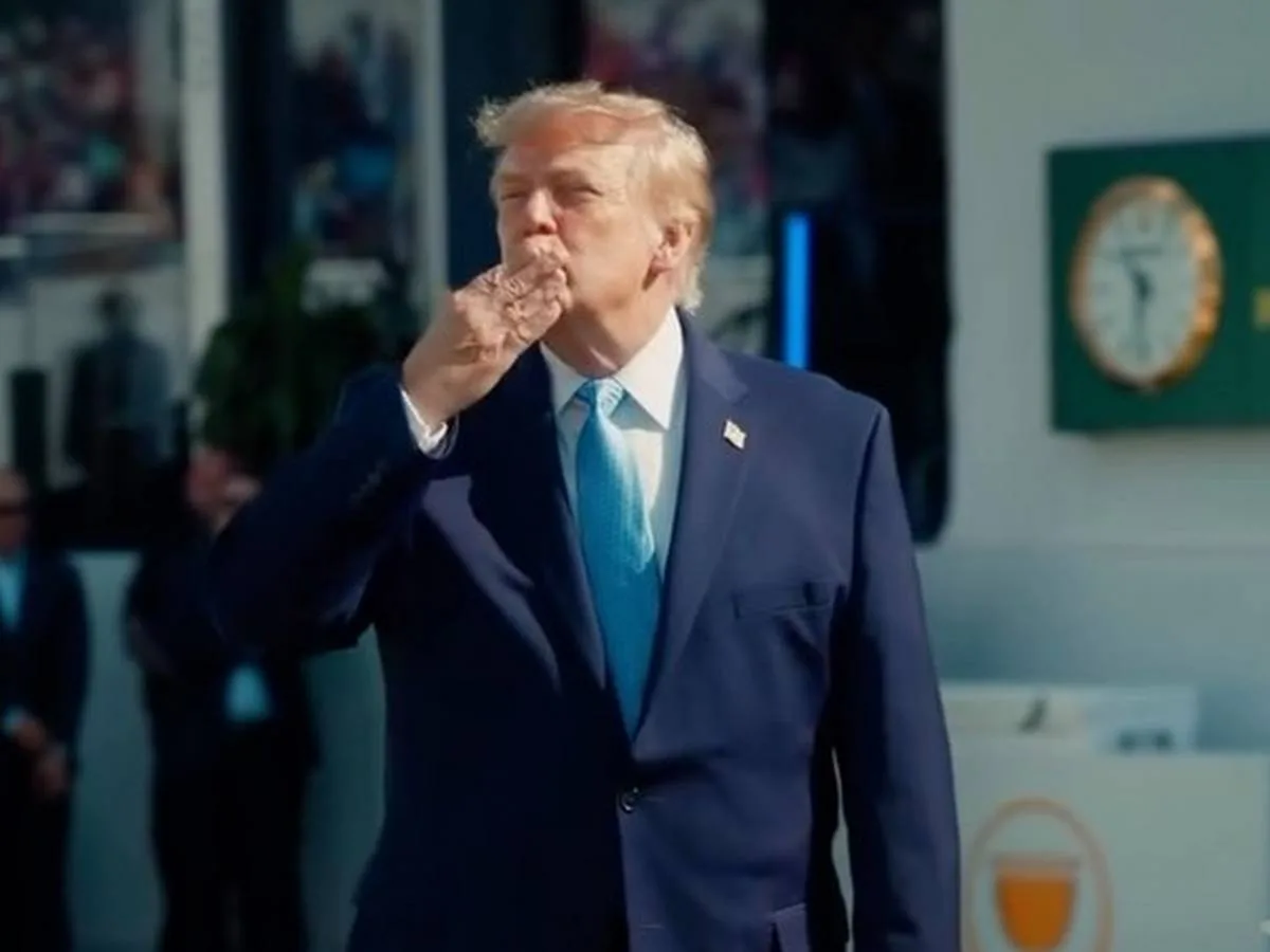 Hospitais dos EUA pagarão R$ 47 milhões após investigação de Trump sobre tratamentos de transição de gênero